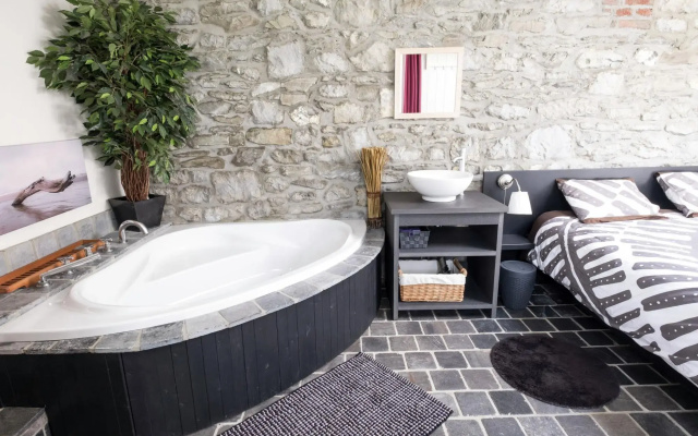 Mansion in Hastiere par Dela With Pool