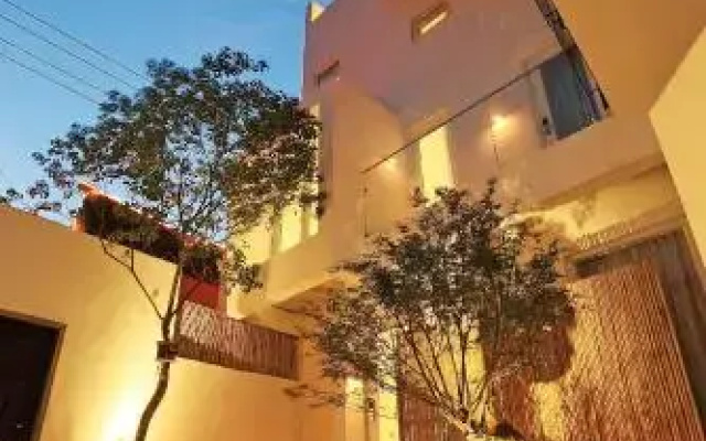 J Hotel Resort