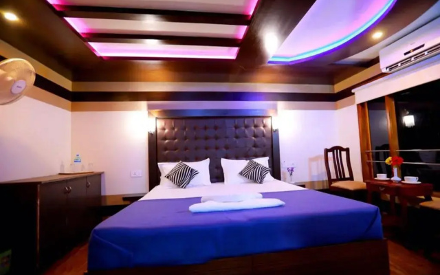 Indiavacationz Houseboats