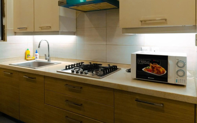 2 Bedroom Appartment Near Airport & Moterway