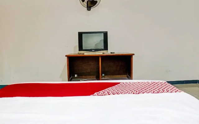 Super OYO 90483 Homestay Permata