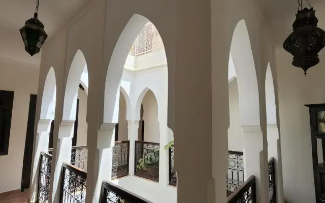 Dar Salam Palm