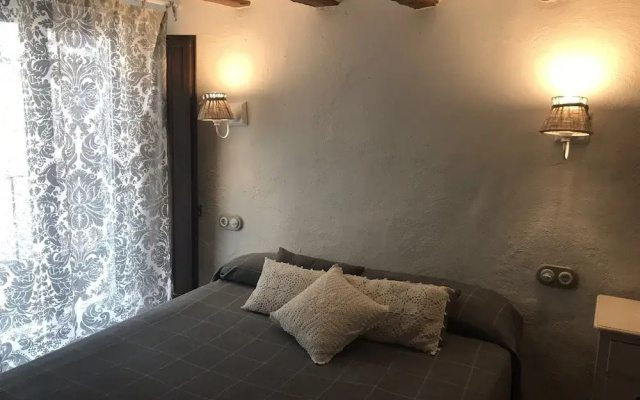 El Encanto de Mora