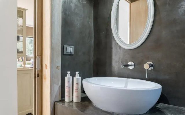 Villa Aura d'Olivo con piscina by Wonderful Italy