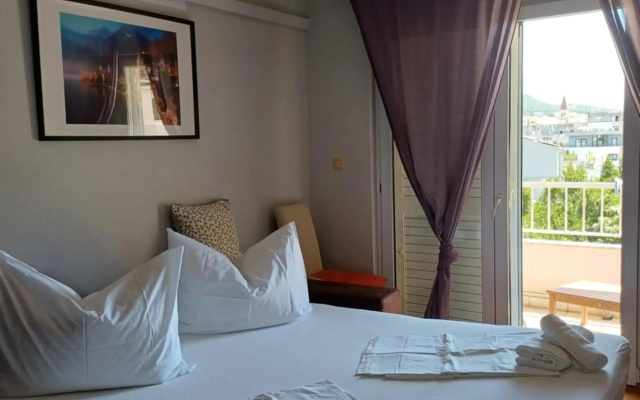 APARTMAN LAURA GALILEO blizu centra i plaze
