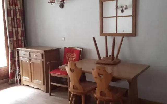 2 Rooms 4 People 2 Exposed East
