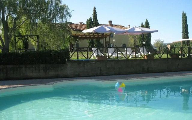 Nice Apartment in Guasticce With Pool