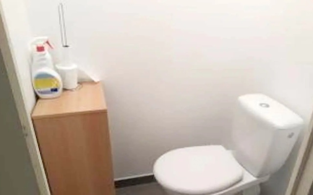 Apartment With one Bedroom in Nangis, With Wifi