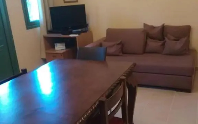 Εξοχική κατοικία με κήπο στην Άβυθο, Αιγίου