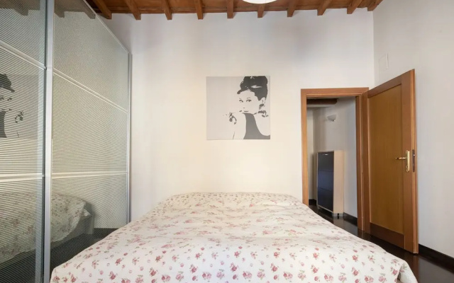 Oltrarno Flat