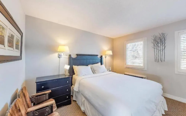 Steps to the Hill 1 Bedroom Wifi Crave TV
