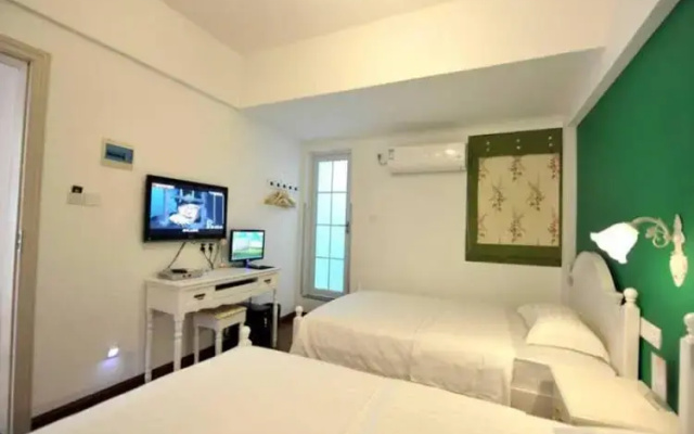 Nine Rooms Inn