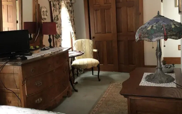Aiken Manor B&B