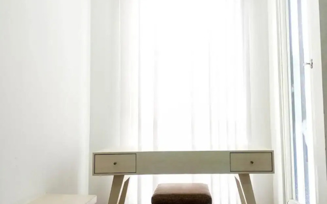 Modern Studio At Barsa City Apartment