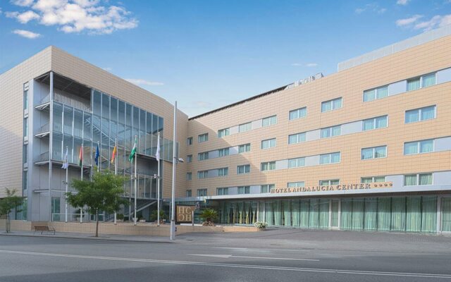 Hotel Andalucia Center вид на фасад