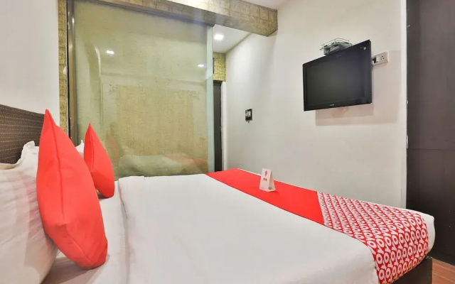 OYO Hotel Dash Continental