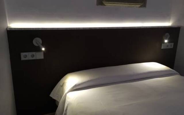 Отель Bcn Home Guest House Испания, Барселона - отзывы, цены и фото номеров - забронировать отель Bcn Home Guest House онлайн комната для гостей