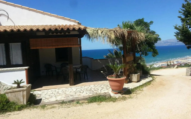 Blunda Holiday Home