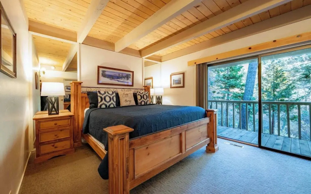 Creekside Chalet, Stay for 6