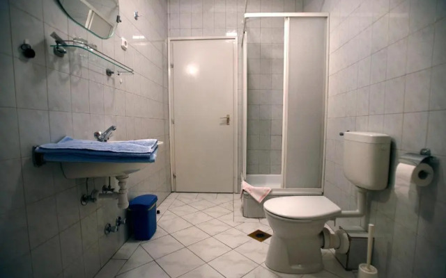 Keszi Panzió