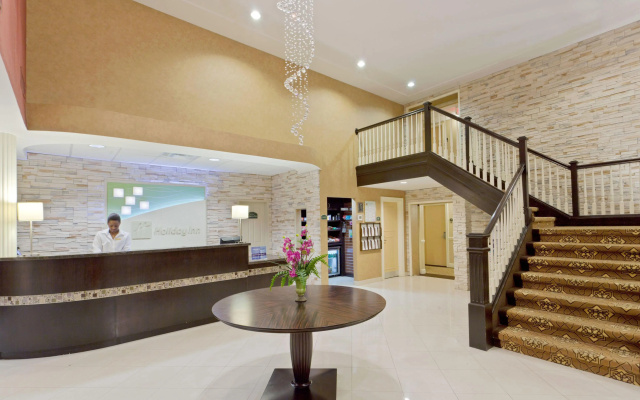 Armoni Inn & Suites