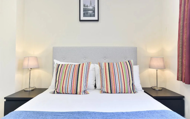 Deluxe London Bridge Apartment