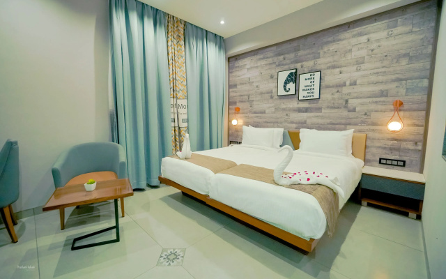 RG Exclusive Stay & Fine Dine, Akola