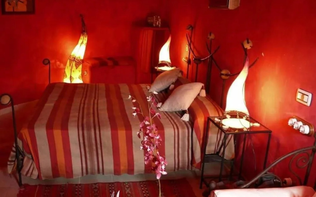 Hotel Cueva Tardienta Monegros-Adults Only