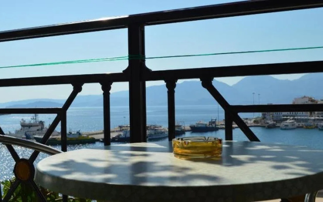 Angelikis Apartments