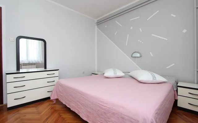 Apartment Ari