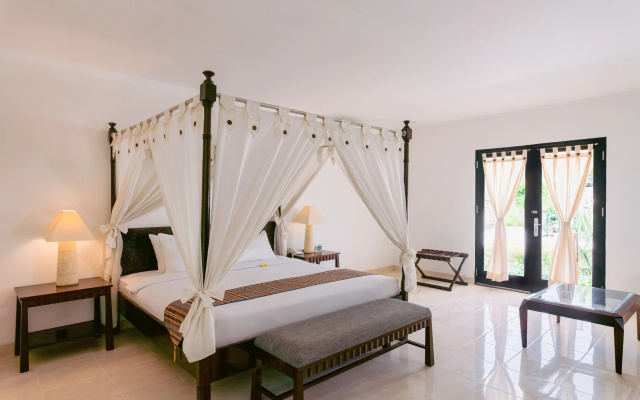 Legong Keraton Beach Hotel