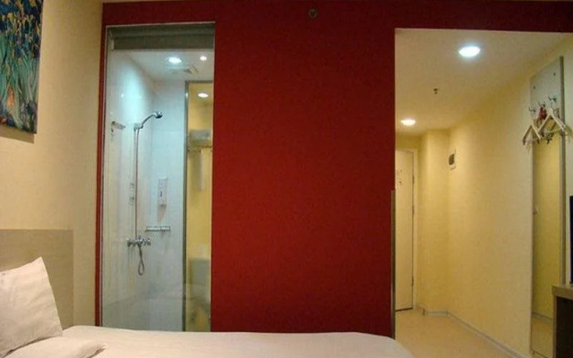 Homeinn Hotel (Shenyang City Government Avenue Xita North Market)