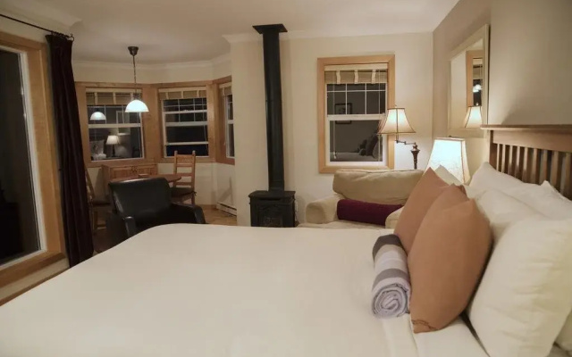 Chesterman Hideaway