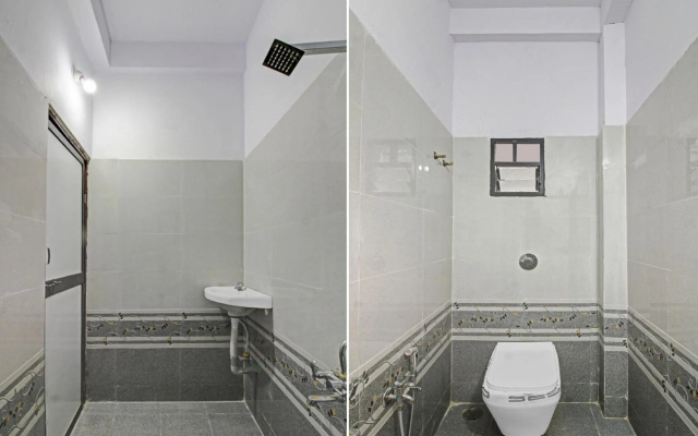 OYO 90872 Raj Hotel