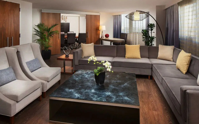 Sheraton Gateway Los Angeles Hotel