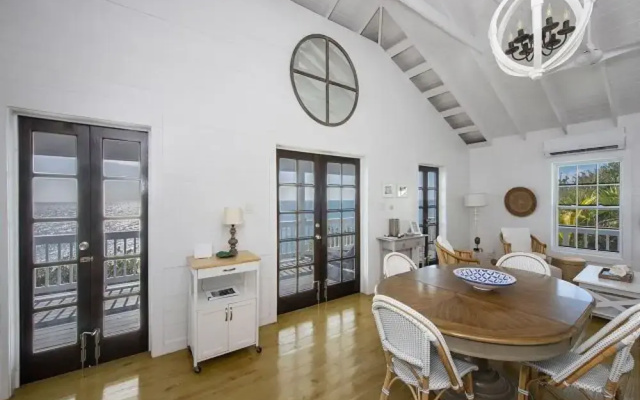 Palm Bluff by Eleuthera Vacation Rentals