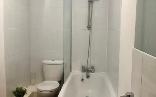Smart central apartment, 5 mins from centre