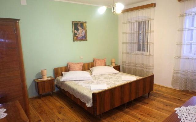 House Dragica