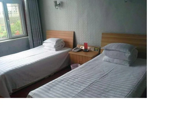 Huadu Business Inn