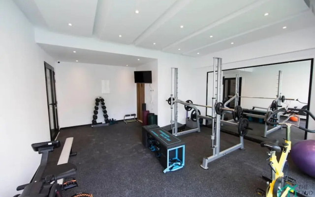 Sunset 202 Luxury With gym Club in Lac 1