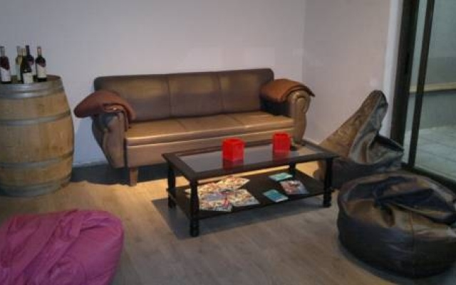 Bed For Wine Hostel
