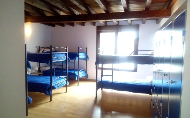 Albergue Turistico La Casa de Mi Abuela - Hostel