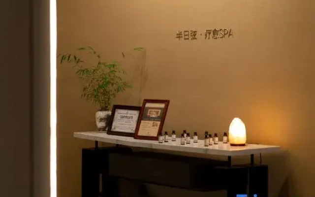 Q Collection Hotel & Resort