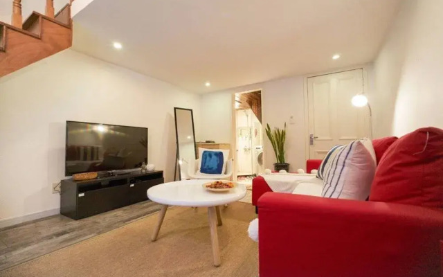 StarLive Apartment - Moonlight