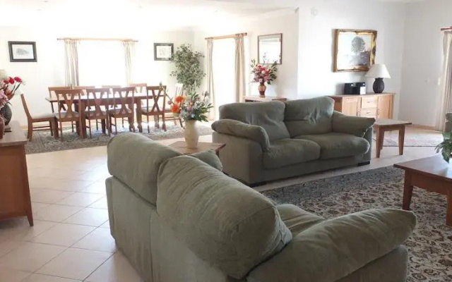 Villa Morris
