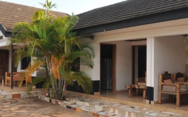 Отель Chel and Vade Cottages вид на фасад