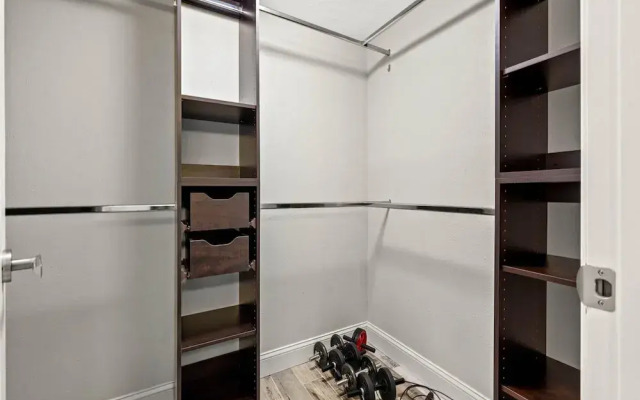 Arie Dam 404 by Ryson Vacation Rentals