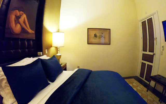 La Perla Hotel Boutique B&B