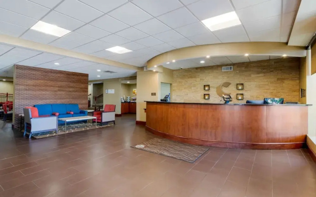 Travelodge Macon I-475