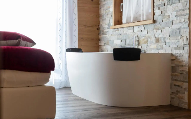 Chalet Imbosc'che - 5 Beautiful Rooms in Charming B&B